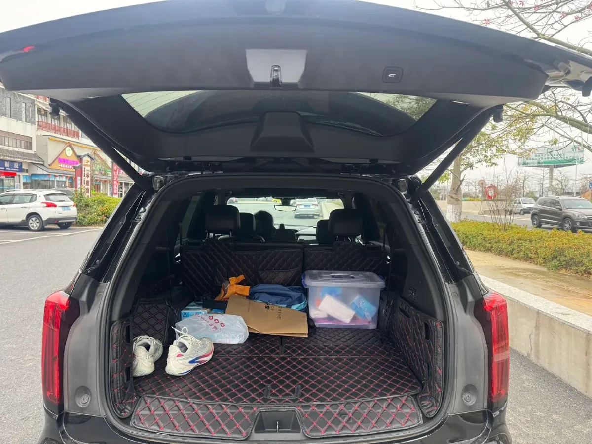 2021 Cadillac XT6 2.0T 237HP L4 9AT,autocango,china used car exporter,china ev exporter,chinese used car exporter,chinese used ev exporter