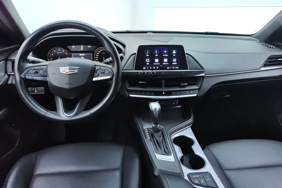 2021 Cadillac CT4 2.0T 237HP L4 8AT,autocango,china used car exporter,china ev exporter,chinese used car exporter,chinese used ev exporter