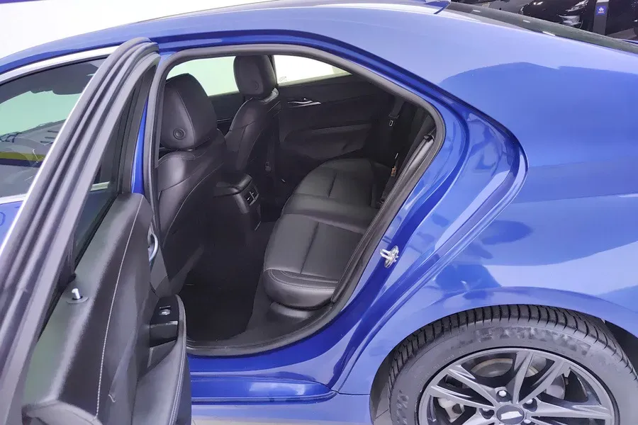 2021 Cadillac CT4 2.0T 237HP L4 8AT,autocango,china used car exporter,china ev exporter,chinese used car exporter,chinese used ev exporter