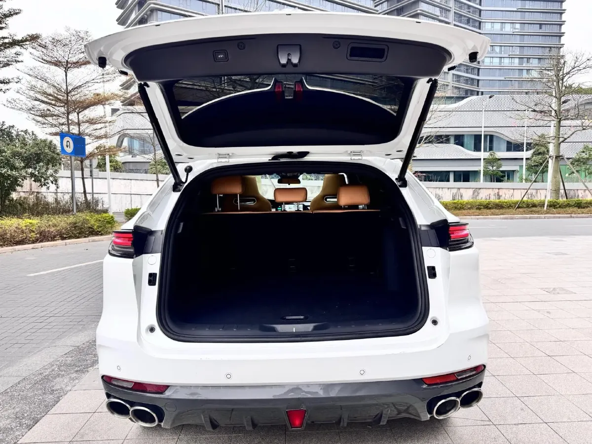 2021 ChangAn UNI-K 2.0T 233HP L4 8AT,autocango,china used car exporter,china ev exporter,chinese used car exporter,chinese used ev exporter