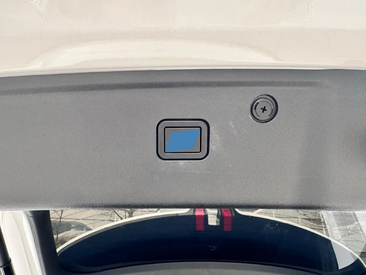 2021 ChangAn UNI-K 2.0T 233HP L4 8AT,autocango,china used car exporter,china ev exporter,chinese used car exporter,chinese used ev exporter