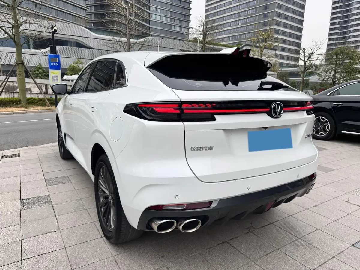 2021 ChangAn UNI-K 2.0T 233HP L4 8AT,autocango,china used car exporter,china ev exporter,chinese used car exporter,chinese used ev exporter