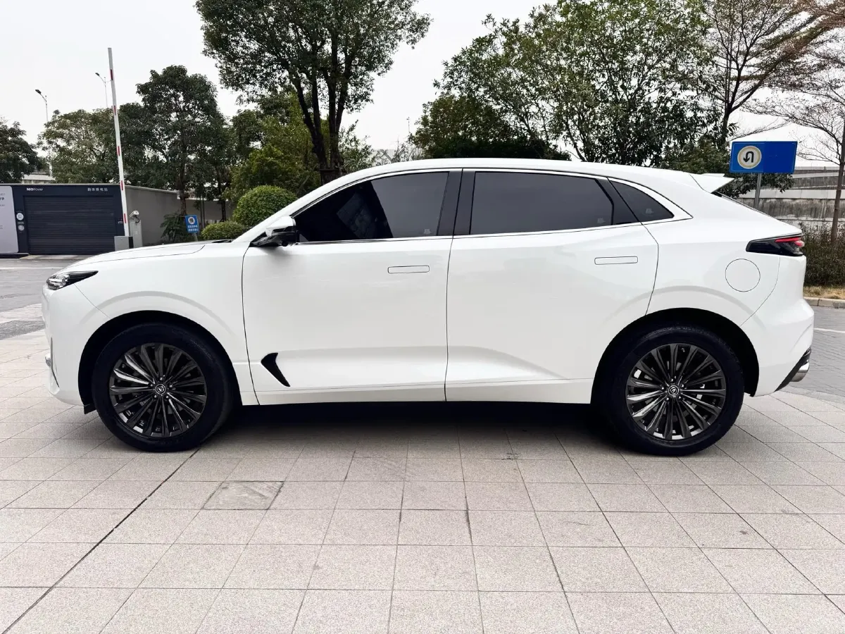 2021 ChangAn UNI-K 2.0T 233HP L4 8AT,autocango,china used car exporter,china ev exporter,chinese used car exporter,chinese used ev exporter