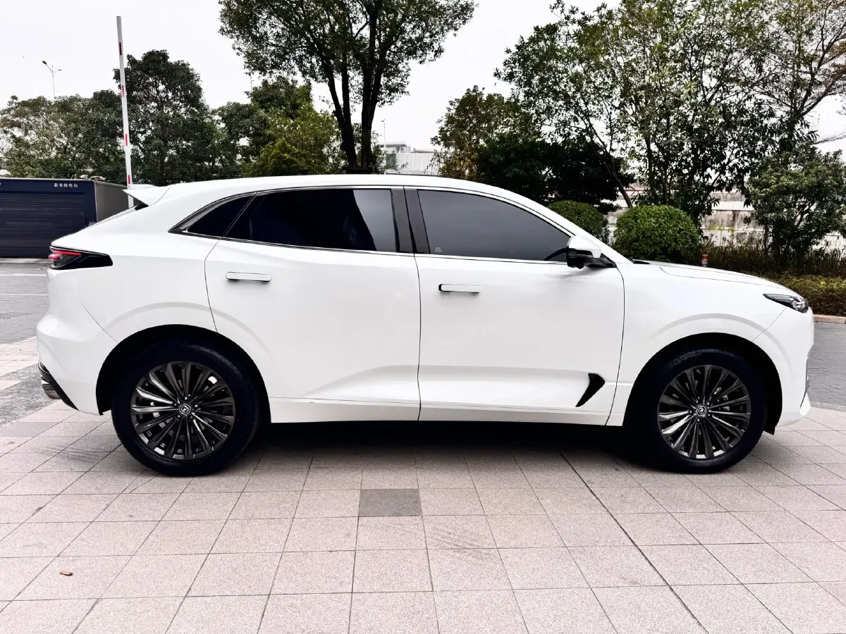 2021 ChangAn UNI-K 2.0T 233HP L4 8AT,autocango,china used car exporter,china ev exporter,chinese used car exporter,chinese used ev exporter