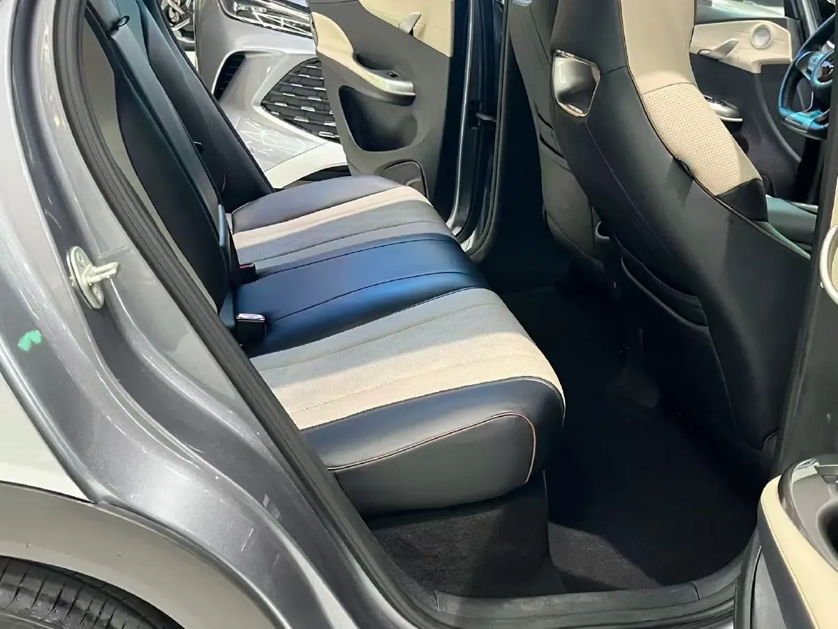 2023 BYD Dolphin BEV 44.928KWH,autocango,china used car exporter,china ev exporter,chinese used car exporter,chinese used ev exporter