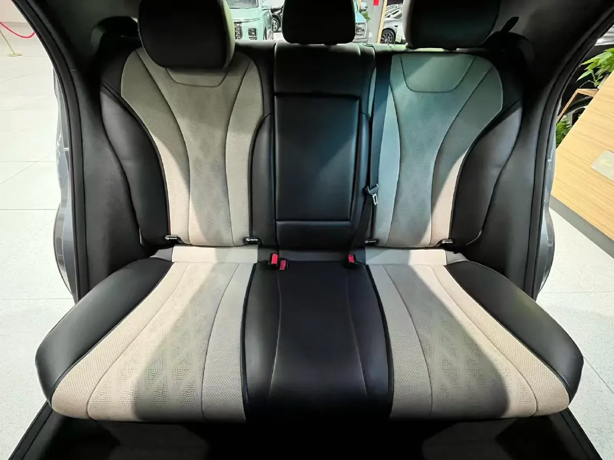 2023 BYD Dolphin BEV 44.928KWH,autocango,china used car exporter,china ev exporter,chinese used car exporter,chinese used ev exporter