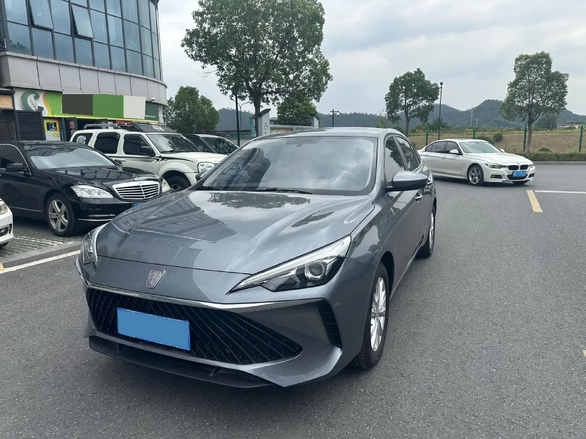 2023 Roewe i5 1.5L 129HP L4 CVT,autocango,china used car exporter,china ev exporter,chinese used car exporter,chinese used ev exporter
