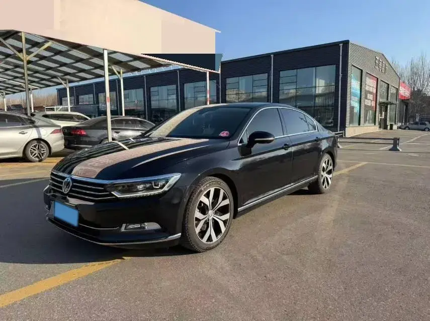 2017 Volkswagen Magotan 2.0T 220HP L4 7DCT