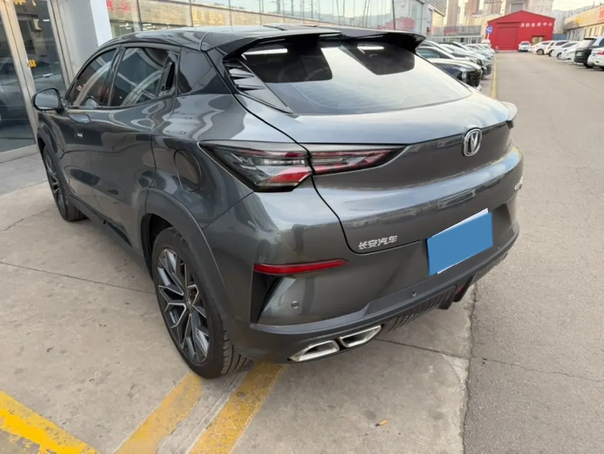2023 ChangAn UNI-T 1.5T 188HP L4 7DCT,autocango,china used car exporter,china ev exporter,chinese used car exporter,chinese used ev exporter