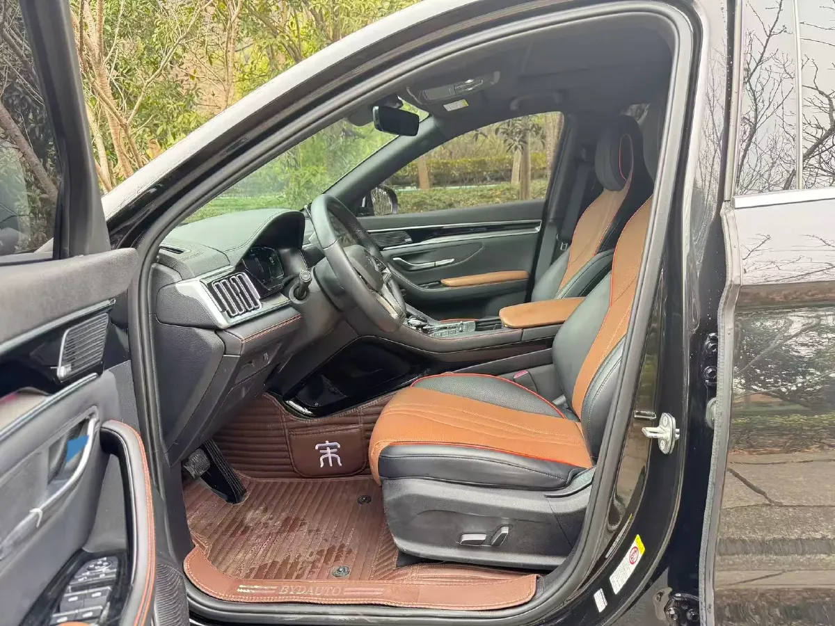 2022 Ford Mondeo 2.0T 238HP L4 8AT,autocango,china used car exporter,china ev exporter,chinese used car exporter,chinese used ev exporter