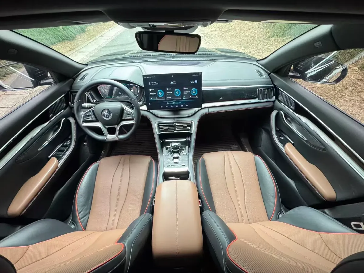 2022 Ford Mondeo 2.0T 238HP L4 8AT,autocango,china used car exporter,china ev exporter,chinese used car exporter,chinese used ev exporter