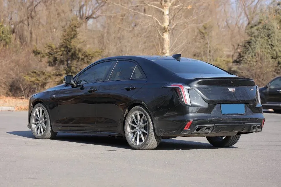 2021 Cadillac CT4 2.0T 237HP L4 8AT,autocango,china used car exporter,china ev exporter,chinese used car exporter,chinese used ev exporter