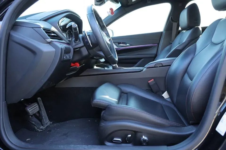 2021 Cadillac CT4 2.0T 237HP L4 8AT,autocango,china used car exporter,china ev exporter,chinese used car exporter,chinese used ev exporter