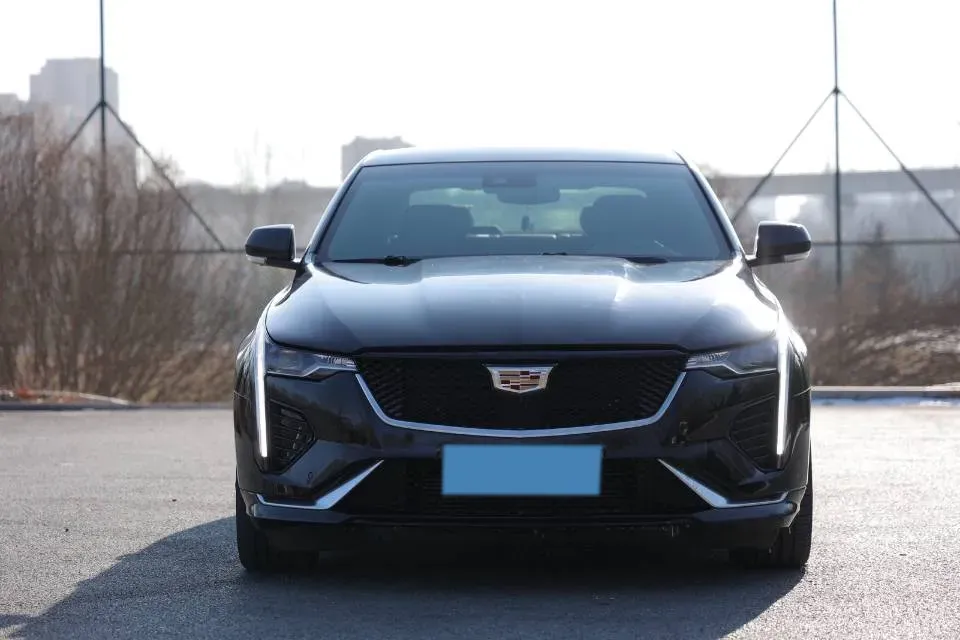 2021 Cadillac CT4 2.0T 237HP L4 8AT,autocango,china used car exporter,china ev exporter,chinese used car exporter,chinese used ev exporter
