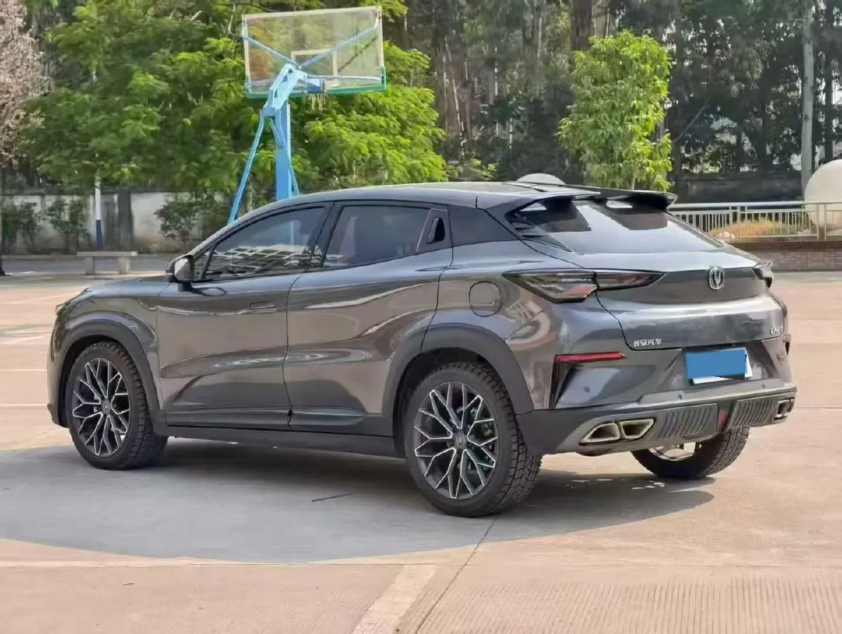 2022 ChangAn UNI-T 1.5T 188HP L4 7DCT,autocango,china used car exporter,china ev exporter,chinese used car exporter,chinese used ev exporter