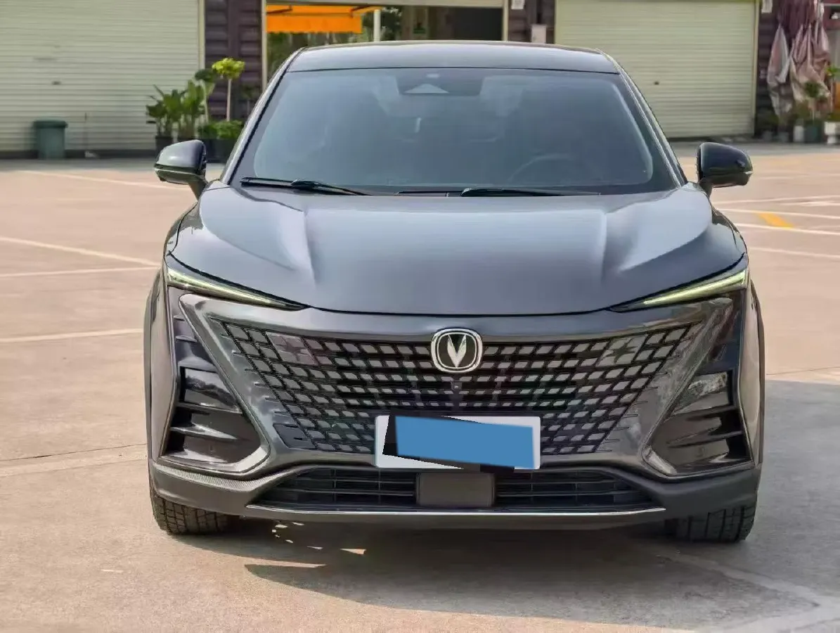 2022 ChangAn UNI-T 1.5T 188HP L4 7DCT,autocango,china used car exporter,china ev exporter,chinese used car exporter,chinese used ev exporter