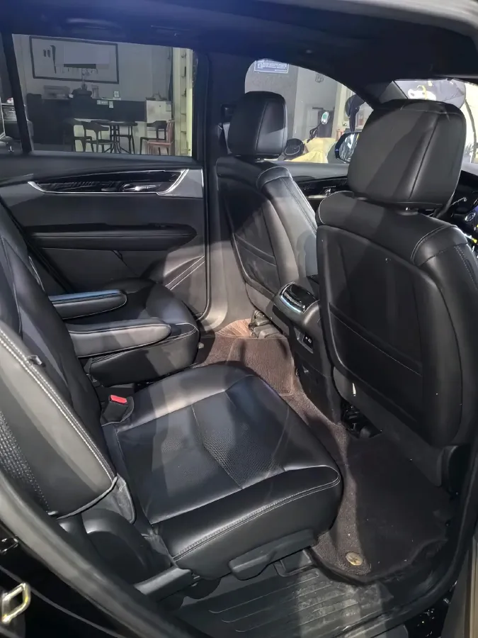 2021 Cadillac XT6 2.0T 237HP L4 9AT,autocango,china used car exporter,china ev exporter,chinese used car exporter,chinese used ev exporter