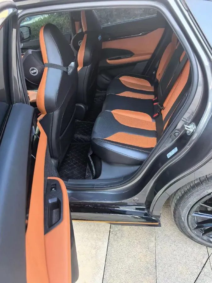 2024 ChangAn UNI-V 2.0T 233HP L4 8AT,autocango,china used car exporter,china ev exporter,chinese used car exporter,chinese used ev exporter