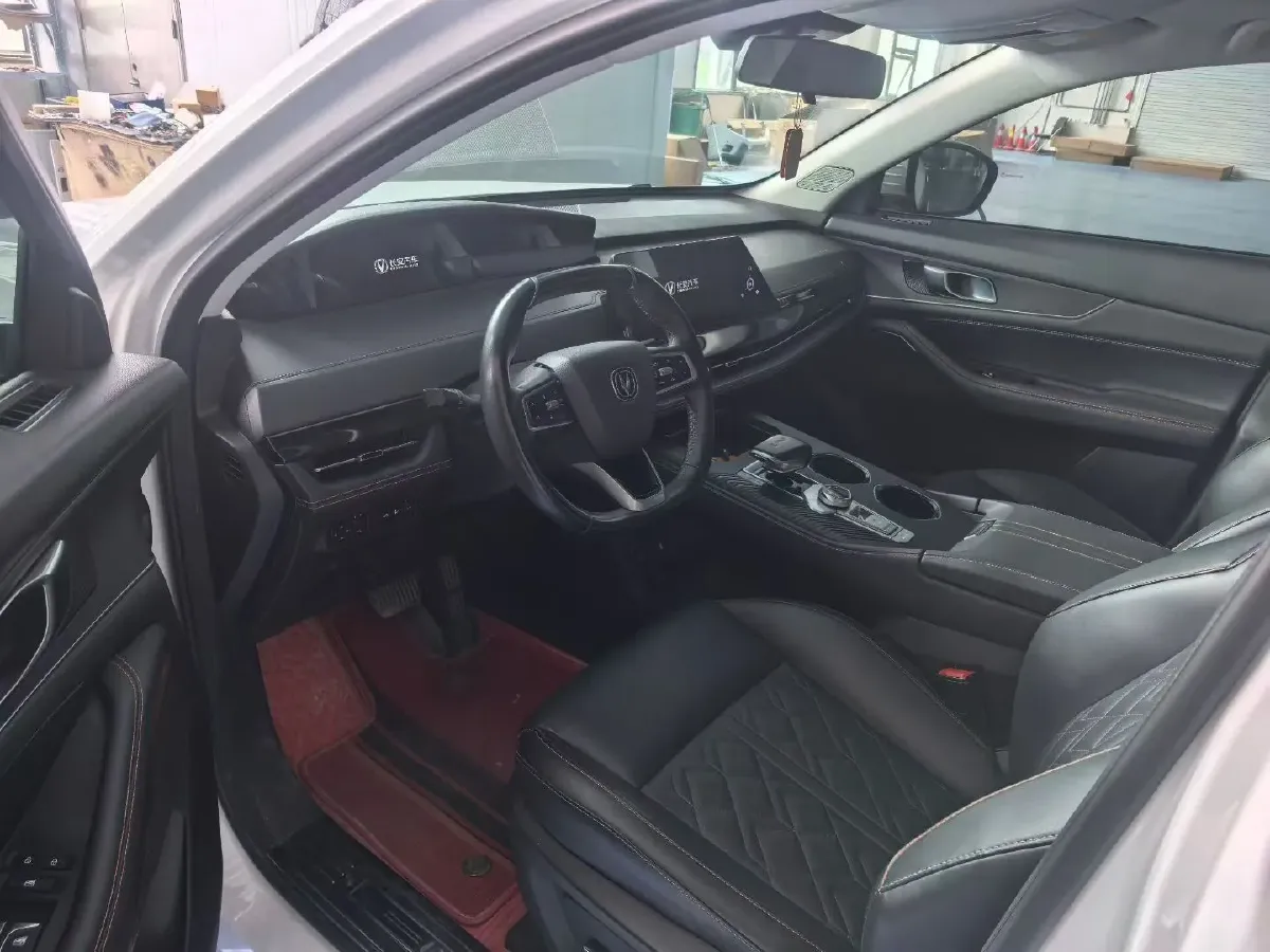 2021 ChangAn UNI-K 2.0T 233HP L4 8AT,autocango,china used car exporter,china ev exporter,chinese used car exporter,chinese used ev exporter