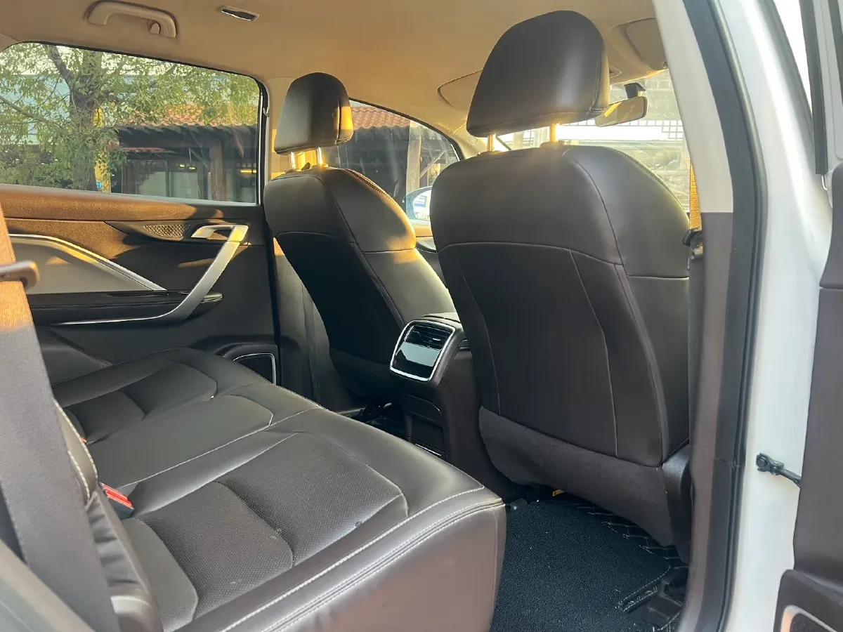 2021 Livan Maple 80v BEV 53KWH,autocango,china used car exporter,china ev exporter,chinese used car exporter,chinese used ev exporter