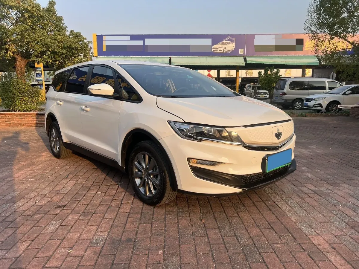 2021 Livan Maple 80v BEV 53KWH,autocango,china used car exporter,china ev exporter,chinese used car exporter,chinese used ev exporter