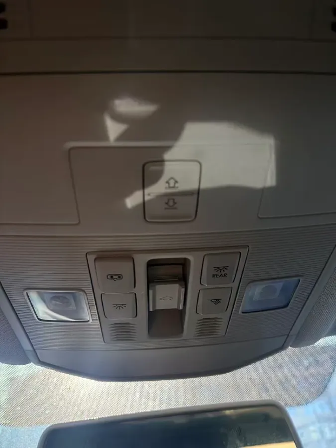 2022 Volkswagen T-Roc 1.4T 150HP L4 7DCT,autocango,china used car exporter,china ev exporter,chinese used car exporter,chinese used ev exporter