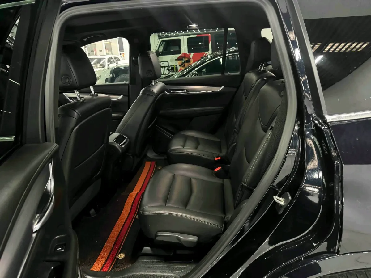 2021 Cadillac XT6 2.0T 237HP L4 9AT,autocango,china used car exporter,china ev exporter,chinese used car exporter,chinese used ev exporter