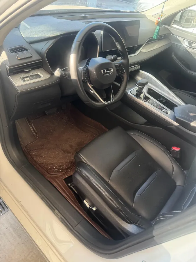 2020 Geely Binray 1.0T 133HP L3 6DCT,autocango,china used car exporter,china ev exporter,chinese used car exporter,chinese used ev exporter