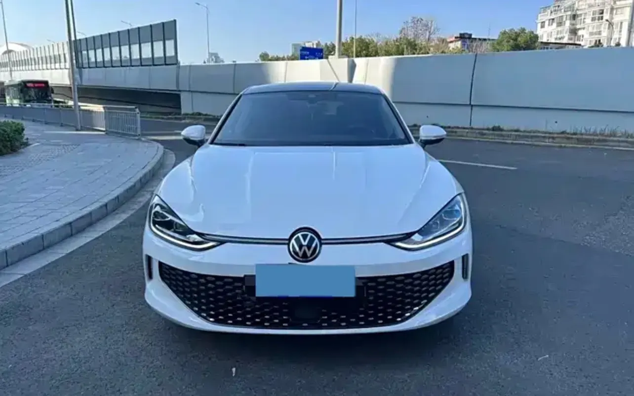 2023 Volkswagen Lamando 1.4T 150HP L4 7DCT,autocango,china used car exporter,china ev exporter,chinese used car exporter,chinese used ev exporter