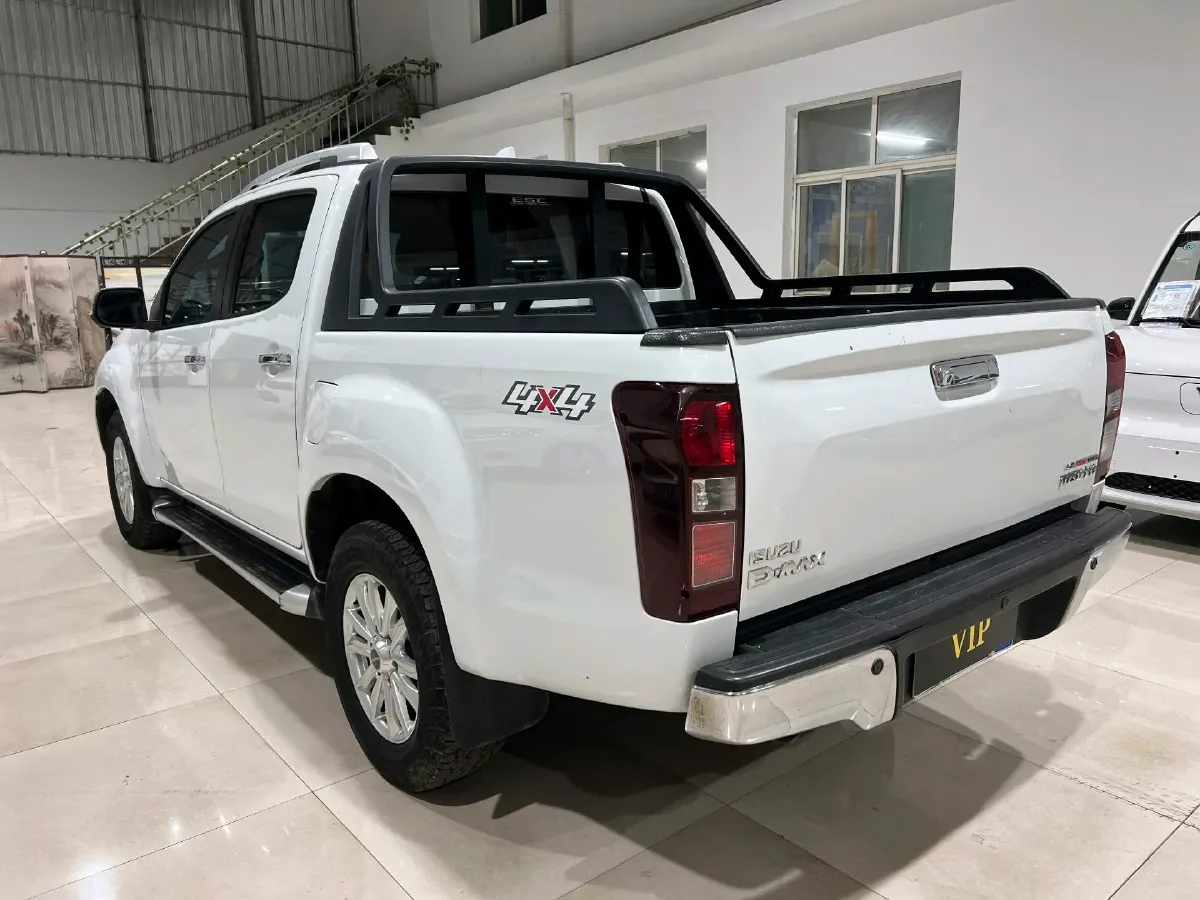 2020 Mitsubishi Outlander 2.4L 192HP L4 CVT,autocango,china used car exporter,china ev exporter,chinese used car exporter,chinese used ev exporter