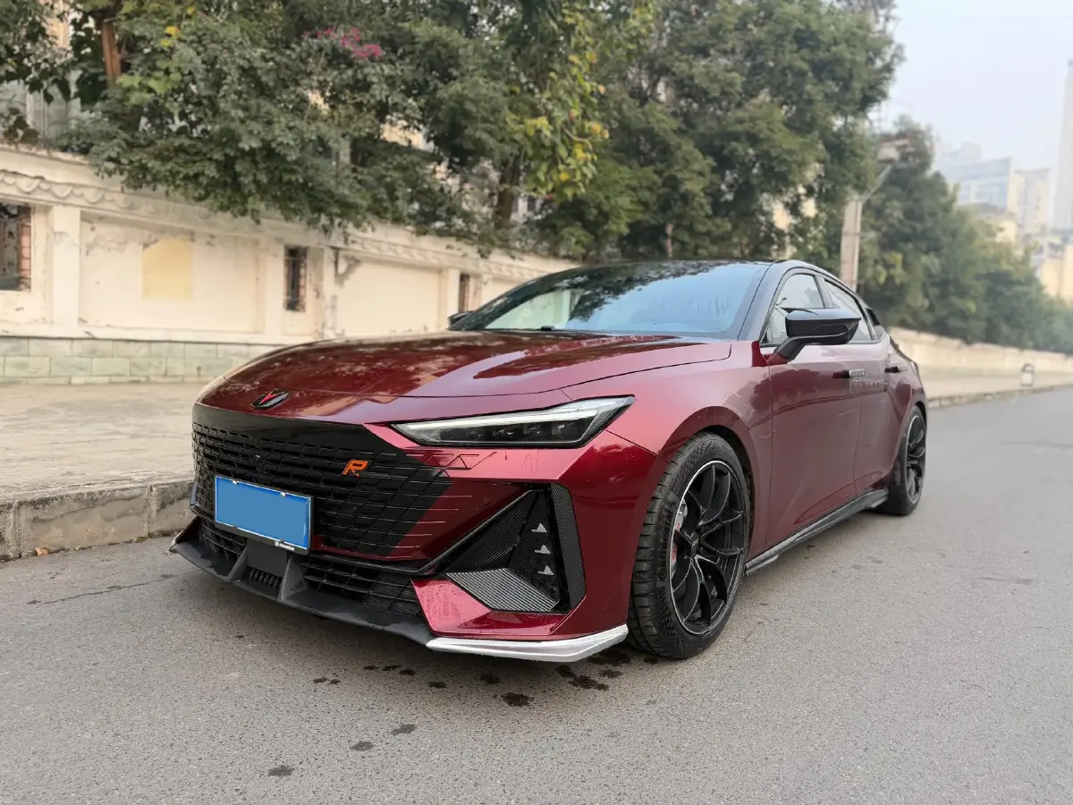 2022 ChangAn UNI-V 1.5T 188HP L4 7DCT