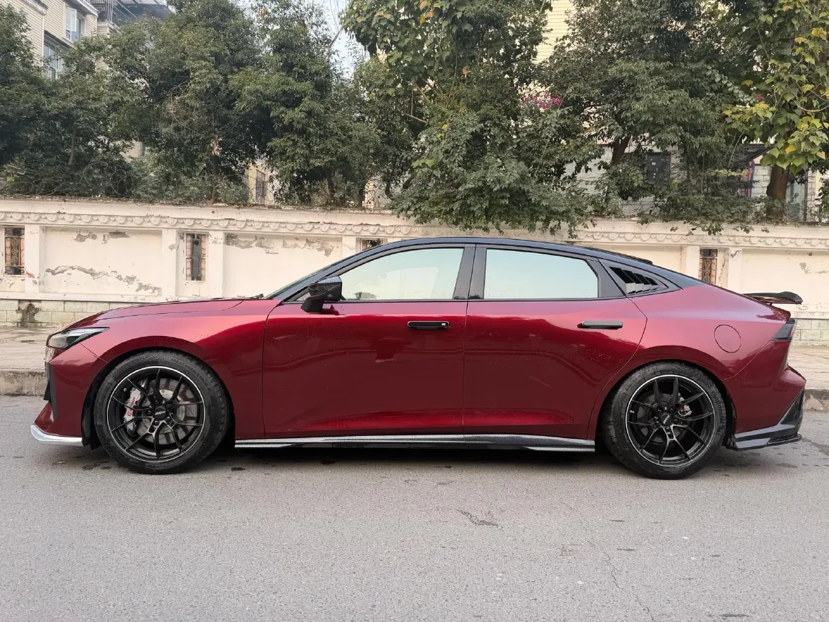 2022 ChangAn UNI-V 1.5T 188HP L4 7DCT,autocango,china used car exporter,china ev exporter,chinese used car exporter,chinese used ev exporter