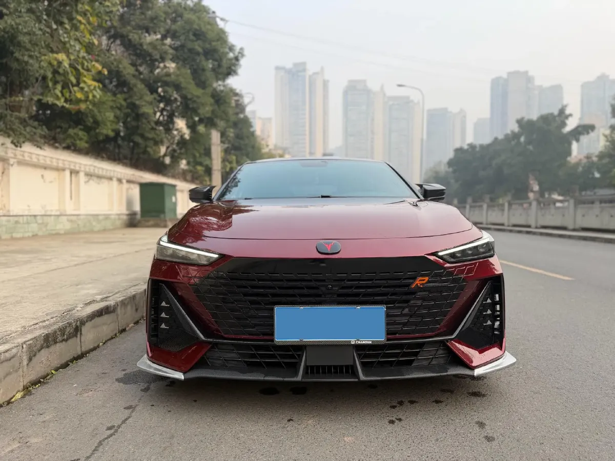 2022 ChangAn UNI-V 1.5T 188HP L4 7DCT,autocango,china used car exporter,china ev exporter,chinese used car exporter,chinese used ev exporter
