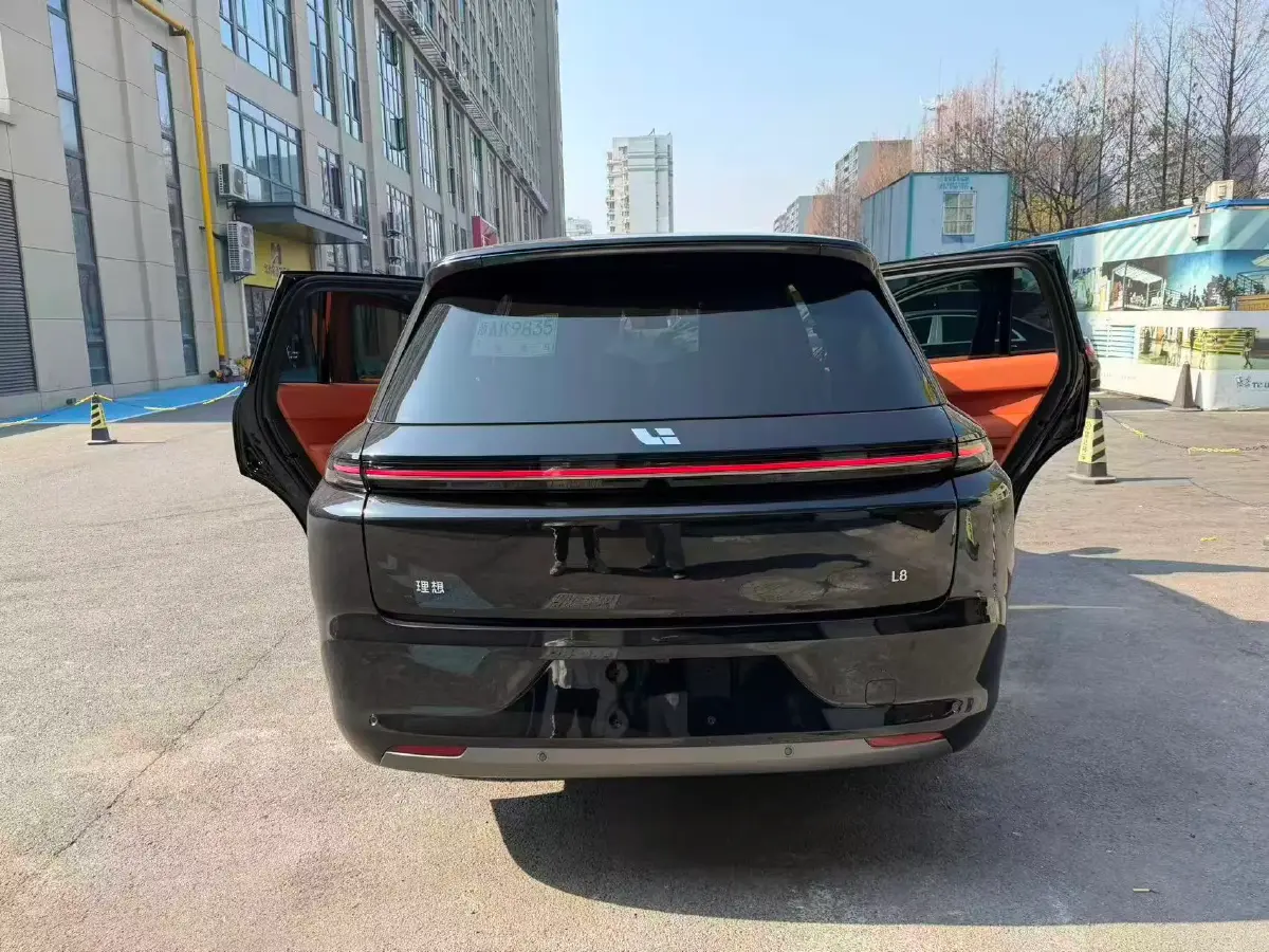 2025 Li L8 Range Extended 154HP REEV