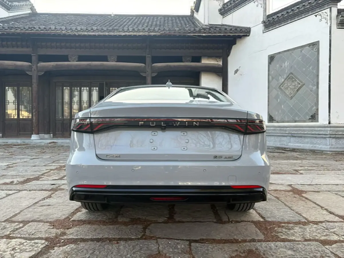 2025 Fulwin FulwinA8L 1.5T 156HP L4 1DHT PHEV 18.67KWH,autocango,china used car exporter,china ev exporter,chinese used car exporter,chinese used ev exporter