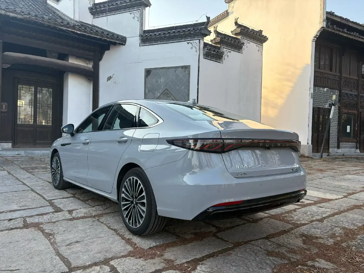 2025 Fulwin FulwinA8L 1.5T 156HP L4 1DHT PHEV 18.67KWH,autocango,china used car exporter,china ev exporter,chinese used car exporter,chinese used ev exporter