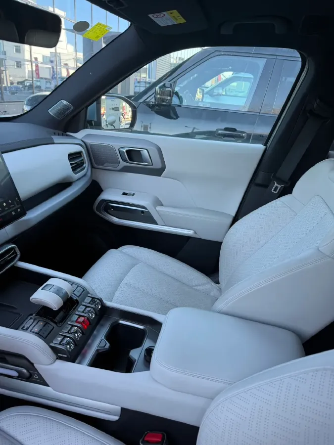 2025 FangChengBao Tai 3 BEV,autocango,china used car exporter,china ev exporter,chinese used car exporter,chinese used ev exporter