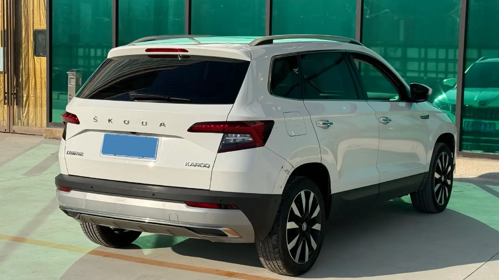 2021 Skoda Karoq 1.4T 150HP L4 7DCT,autocango,china used car exporter,china ev exporter,chinese used car exporter,chinese used ev exporter