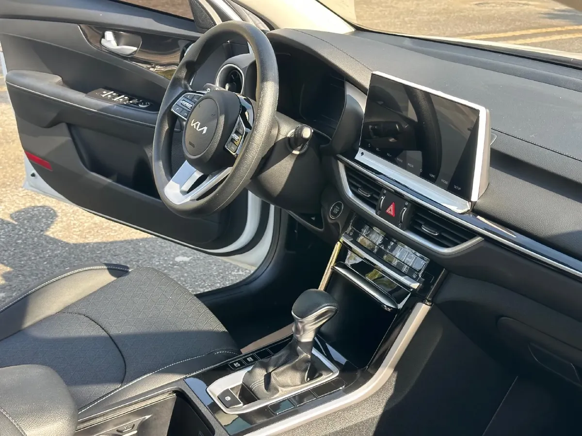 2021 Kia K3 1.5L 115HP L4 CVT,autocango,china used car exporter,china ev exporter,chinese used car exporter,chinese used ev exporter