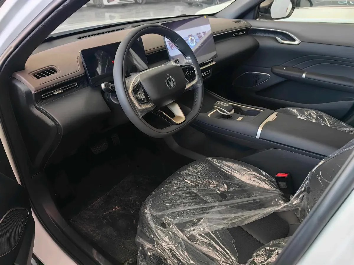 2026 ChangAn Eado 1.5T 192HP L4 7DCT,autocango,china used car exporter,china ev exporter,chinese used car exporter,chinese used ev exporter