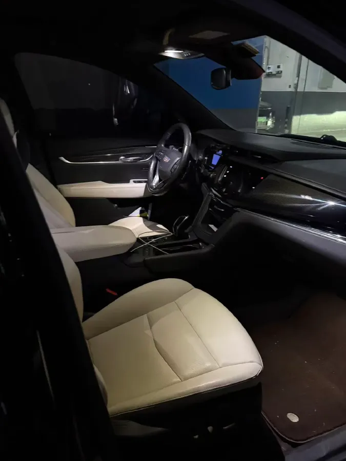 2020 Cadillac XT6 2.0T 237HP L4 9AT,autocango,china used car exporter,china ev exporter,chinese used car exporter,chinese used ev exporter