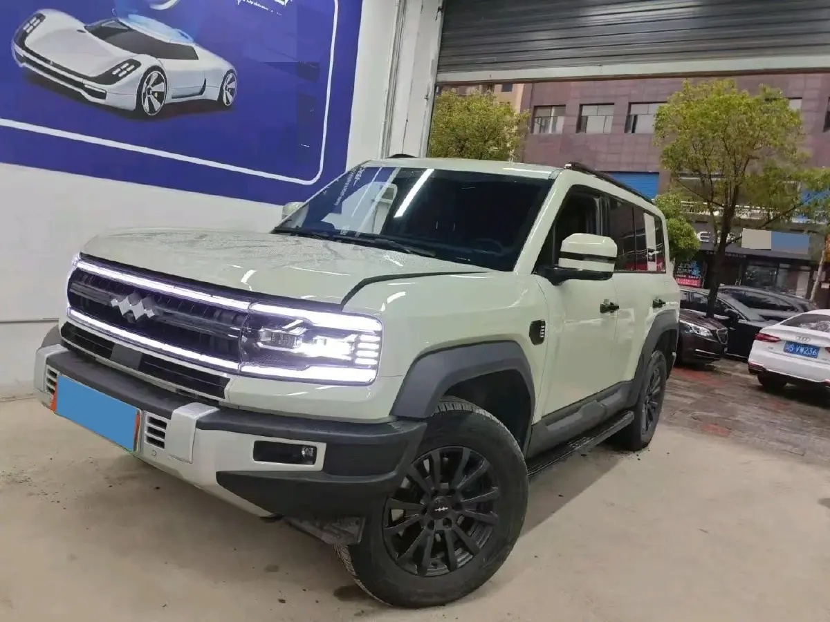 2023 FangChengBao Bao 5 1.5T 194HP L4 E-CVT PHEV 31.8KWH