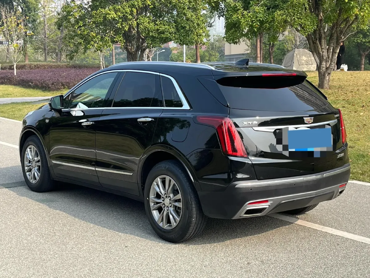 2021 Cadillac XT5 2.0T 237HP L4 9AT,autocango,china used car exporter,china ev exporter,chinese used car exporter,chinese used ev exporter