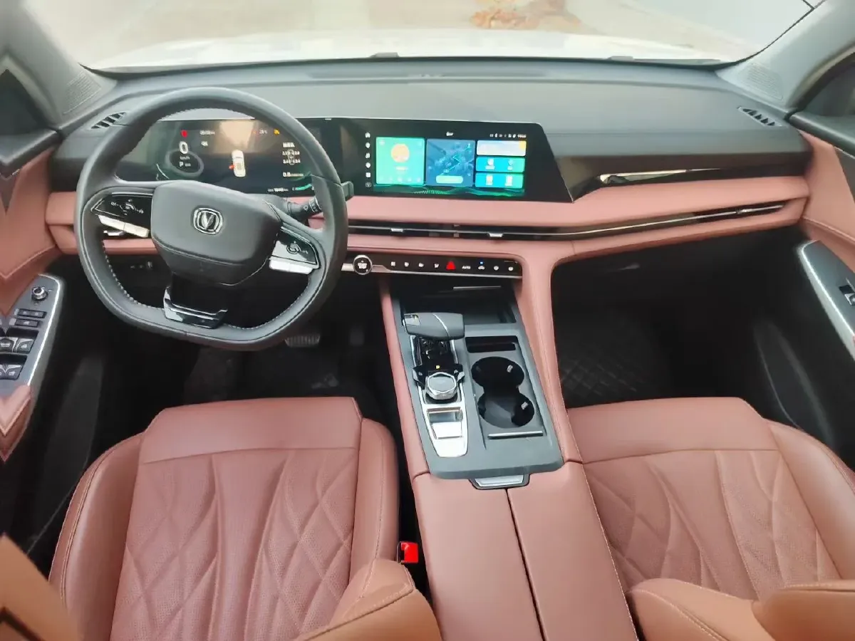 2023 ChangAn CS75 1.5T 188HP L4 7DCT,autocango,china used car exporter,china ev exporter,chinese used car exporter,chinese used ev exporter