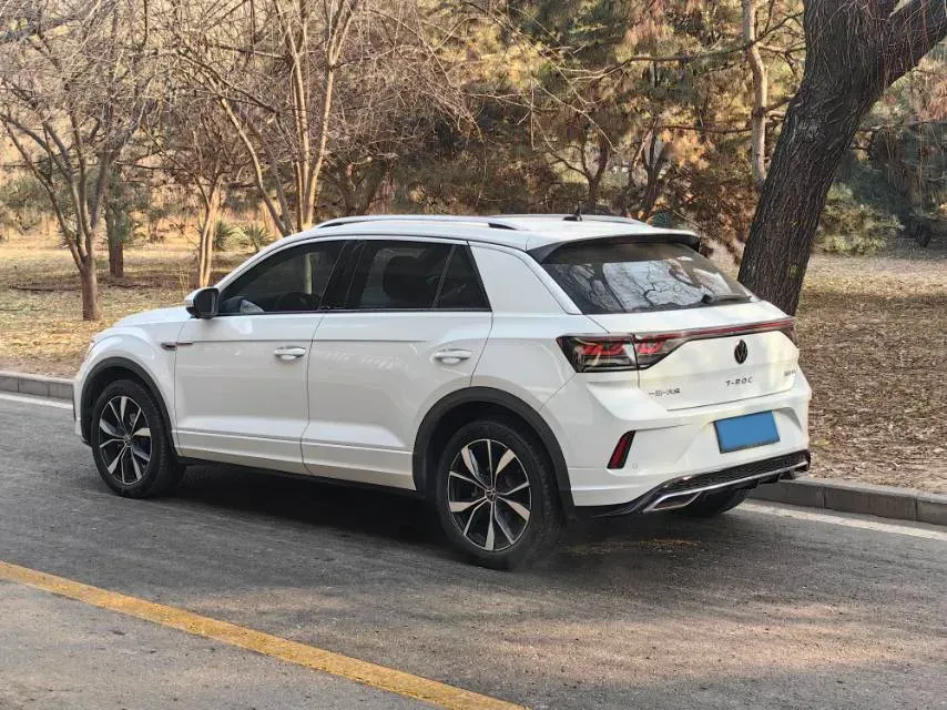 2025 Volkswagen T-Roc 1.5T 160HP L4 7DCT,autocango,china used car exporter,china ev exporter,chinese used car exporter,chinese used ev exporter