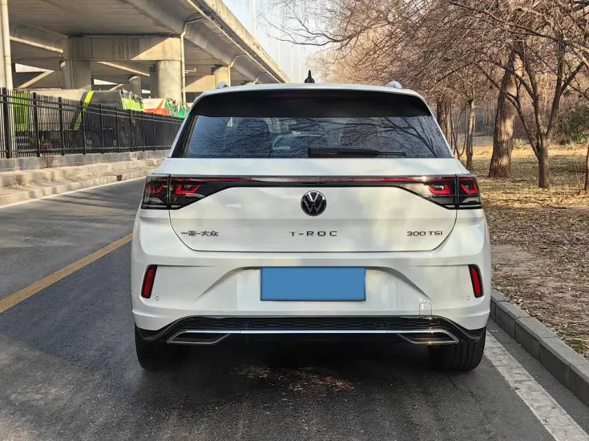 2025 Volkswagen T-Roc 1.5T 160HP L4 7DCT,autocango,china used car exporter,china ev exporter,chinese used car exporter,chinese used ev exporter