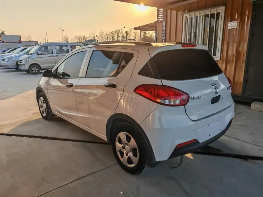 2016 BaoJun 310 1.2L 82HP L4 5MT,autocango,china used car exporter,china ev exporter,chinese used car exporter,chinese used ev exporter