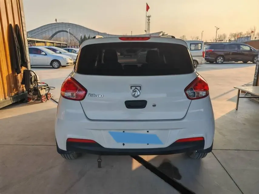 2016 BaoJun 310 1.2L 82HP L4 5MT,autocango,china used car exporter,china ev exporter,chinese used car exporter,chinese used ev exporter