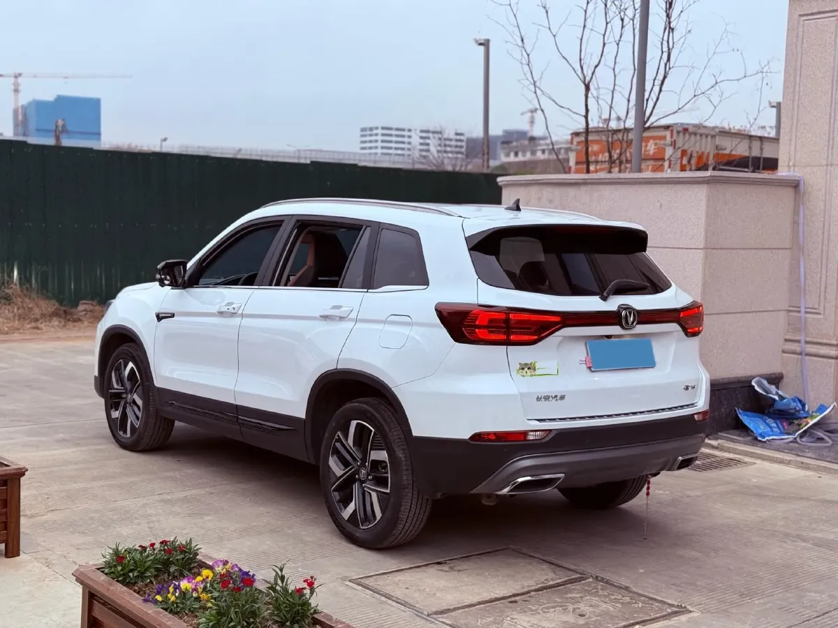 2024 ChangAn CS75 1.5T 188HP L4 7DCT,autocango,china used car exporter,china ev exporter,chinese used car exporter,chinese used ev exporter