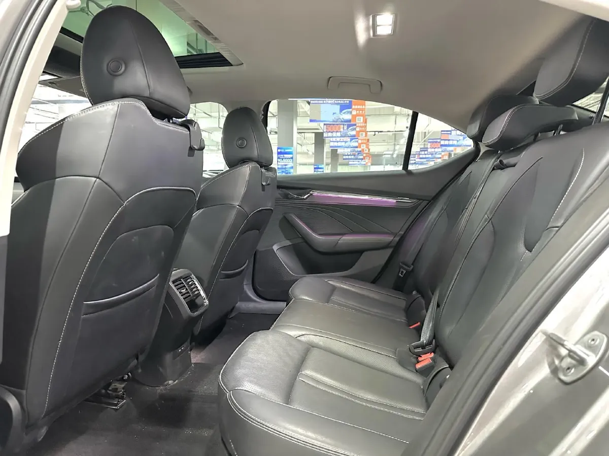 2022 Skoda Octavia 1.4T 150HP L4 7DCT,autocango,china used car exporter,china ev exporter,chinese used car exporter,chinese used ev exporter